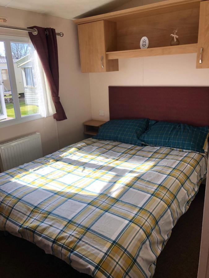 10 Berth Caravan On Marine Park In Campsite *