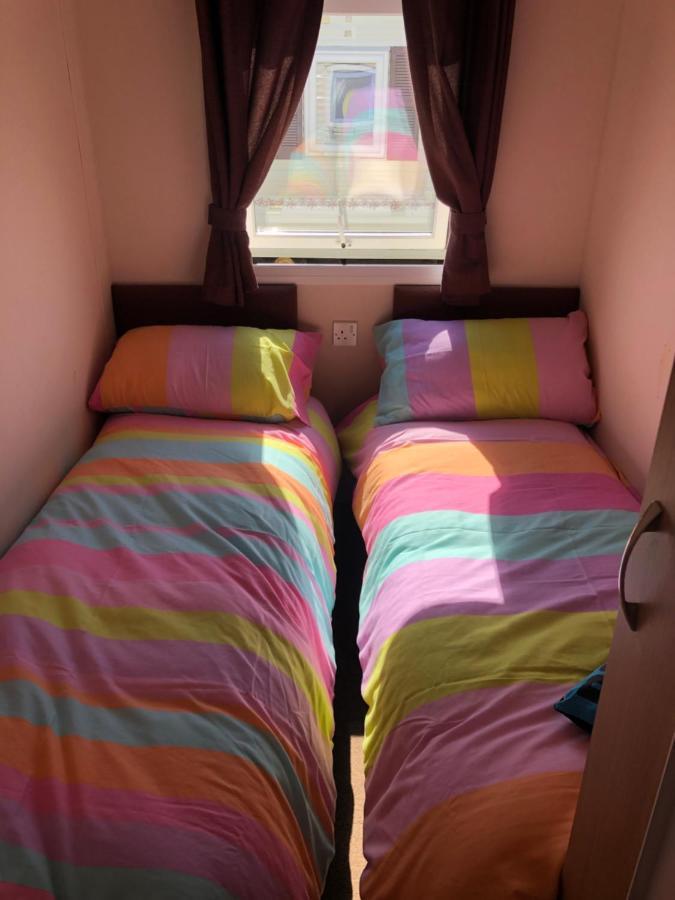 10 Berth Caravan On Marine Park In Campsite